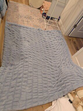 Lola Blanket - Large - Sky Blue